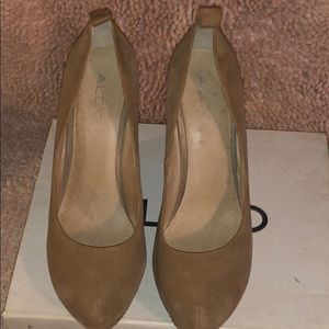 Tan Aldo wedges
